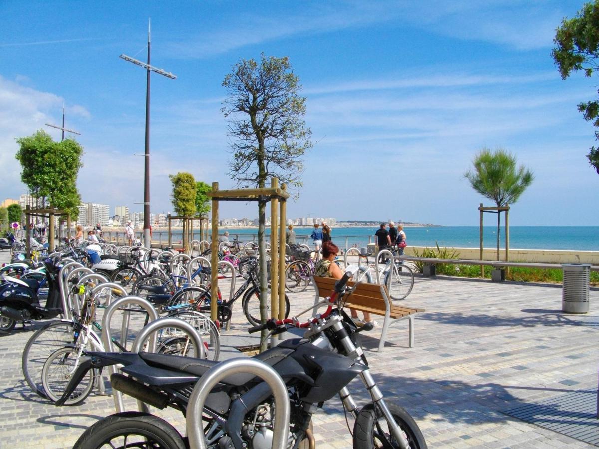 Appartement T2 Face Plage Avec Balcon, Cuisine Equipee Et Tv - Fr-1-92-908 Les Sables-d'Olonne Bagian luar foto