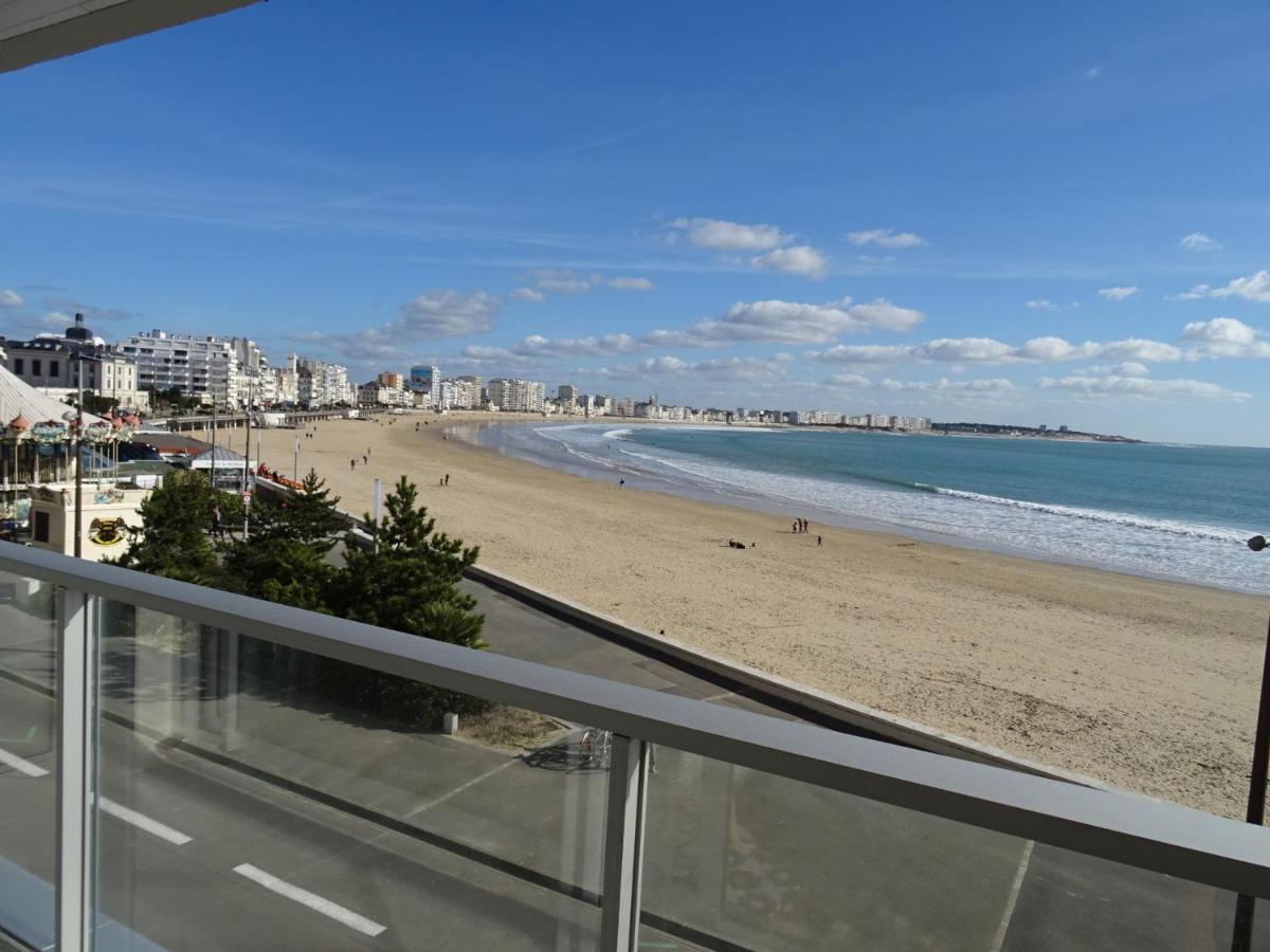 Appartement T2 Face Plage Avec Balcon, Cuisine Equipee Et Tv - Fr-1-92-908 Les Sables-d'Olonne Bagian luar foto