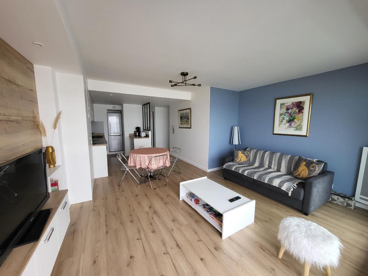 Appartement T2 Face Plage Avec Balcon, Cuisine Equipee Et Tv - Fr-1-92-908 Les Sables-d'Olonne Bagian luar foto